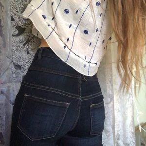 High waisted jeans